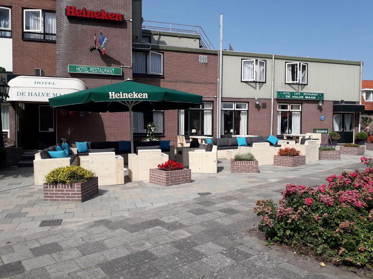 De Halve Maan Hotel Bovenkarspel Bagian luar foto